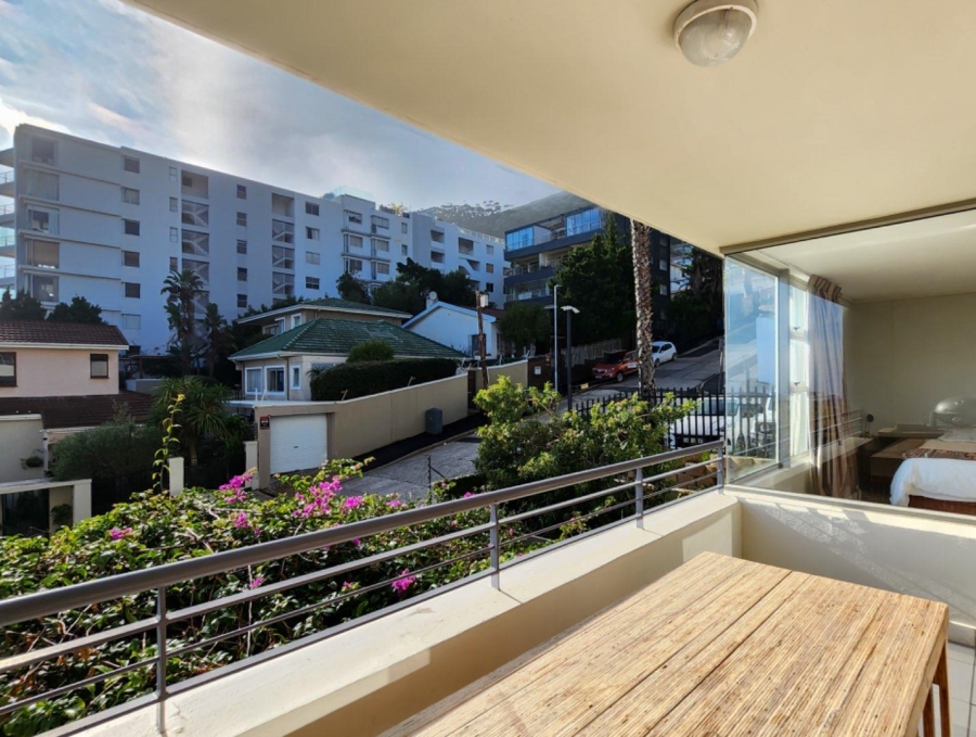 To Let 2 Bedroom Property for Rent in Sea Point Western Cape
